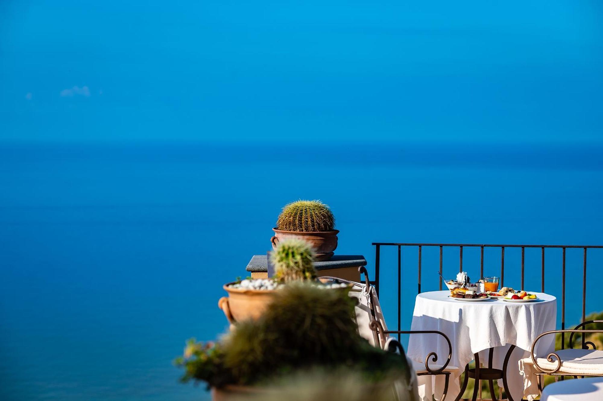 Marulivo Hotel Pisciotta Exterior photo